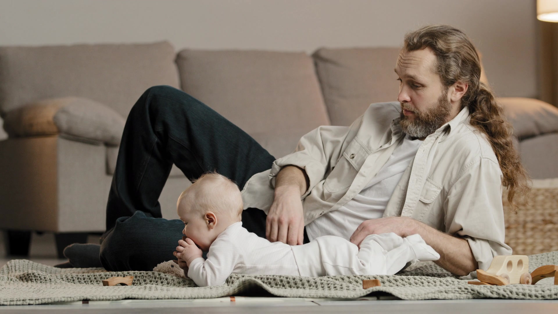 Stay-at-Home Fathers Reach Record High in South Korea as Gender Roles Continue to Shift