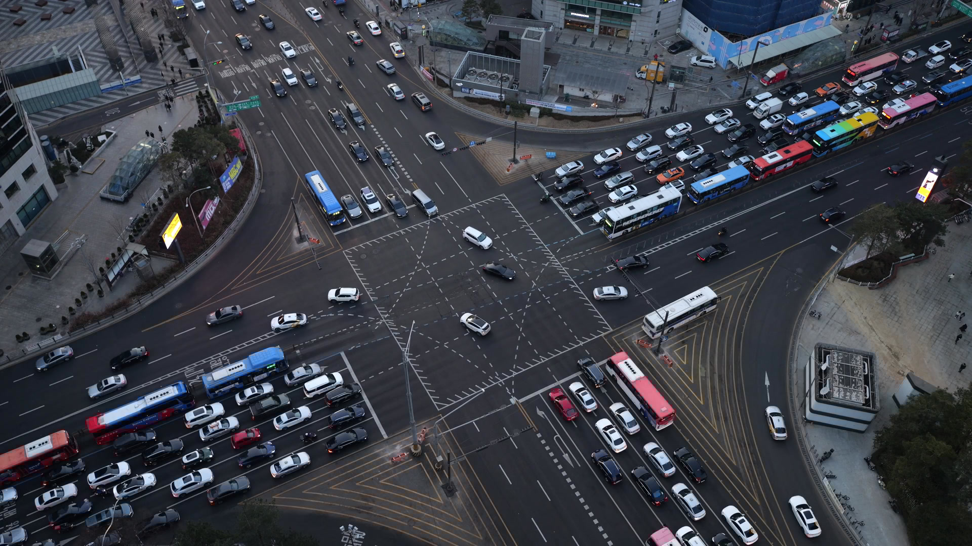23611002_MotionElements_gangnam-station-intersection-road-seoul-korea-vimage-a-0005