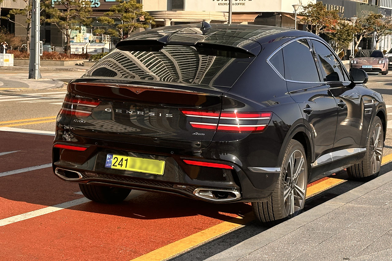 South Korea’s ‘Lime Green’ License Plates Become New Target in Luxury-Car Tax Crackdown