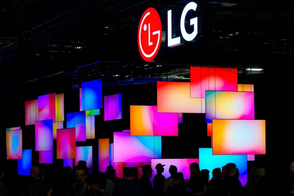 LG Electronics Slips Into Q4 Loss as Display Weakness Offsets Record Annual Sales