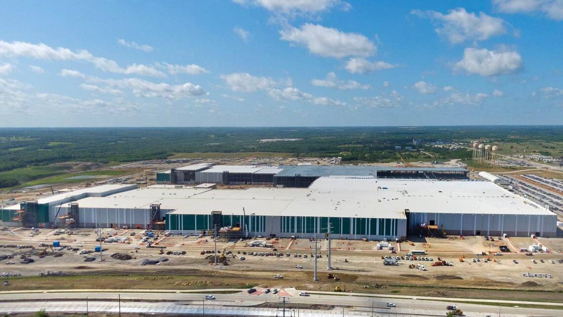 Tesla Pressures Panasonic to Accelerate U.S. Factory Launch — Korean Suppliers May Benefit