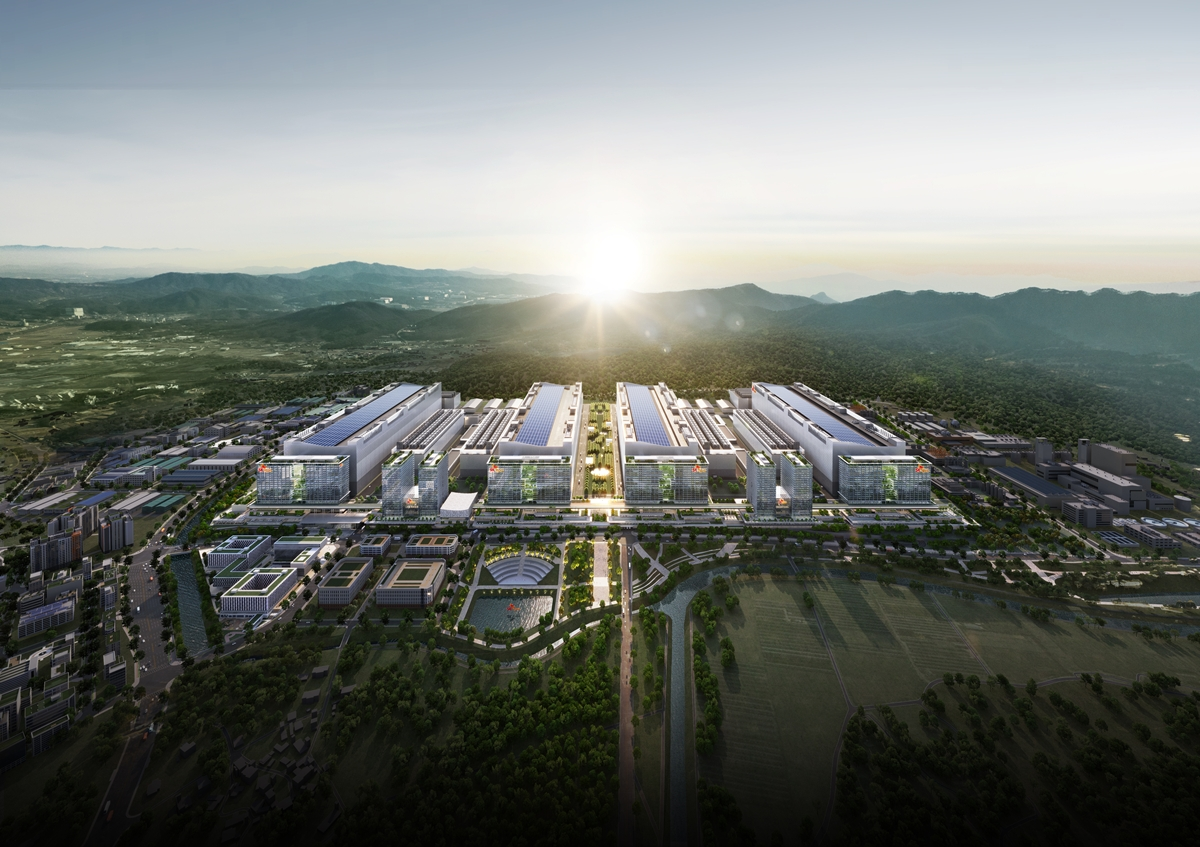Samsung and SK Hynix Back South Korea’s Regional Revival With Massive Chip Investments