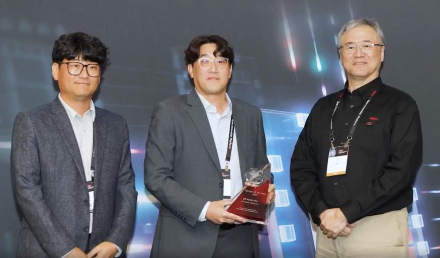 SK hynix Wins TSMC’s 2025 “Partner of the Year” Award, Strengthening AI Collaboration Ecosystem
