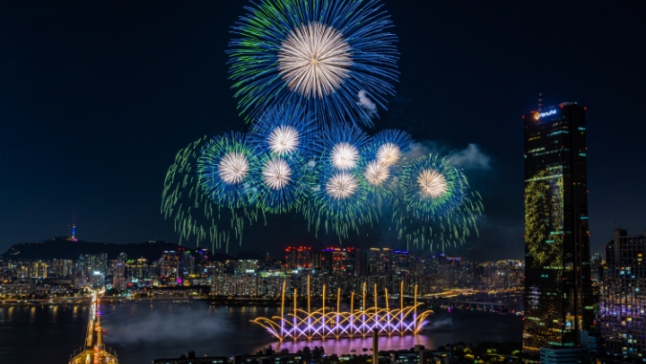 Hanwha’s Fireworks Festival: Boosting Seoul’s Economy and Global Appeal