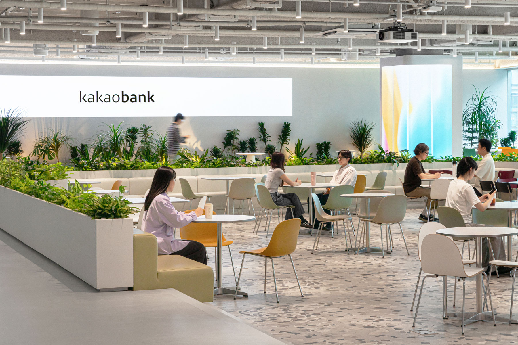 KakaoBank Targets 2.2 Million Foreign Residents as Digital Banking Opens New Growth Opportunities