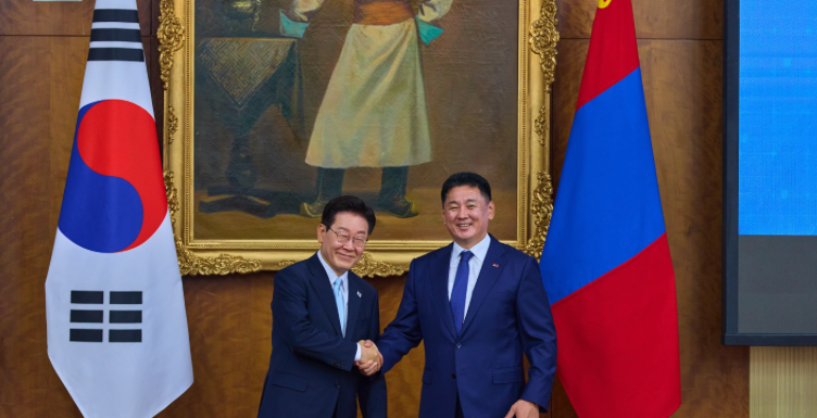 Lee Seeks Stronger South Korea-Mongolia Partnership on Critical Minerals, Trade